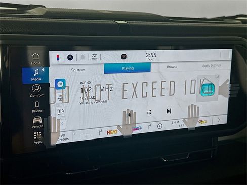 New 2025 Jeep Gladiator Sport image 13