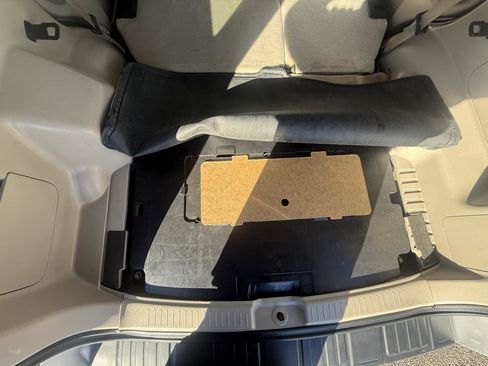 Used 2011 Ford Escape XLT image 22