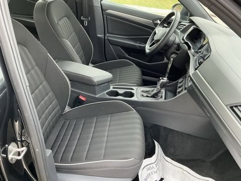 Used 2024 Volkswagen Jetta Sport image 18