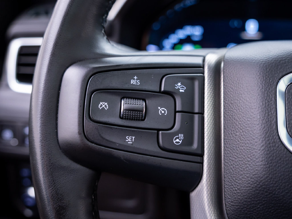 Used 2024 GMC Yukon XL Denali AWD/4WD image 31