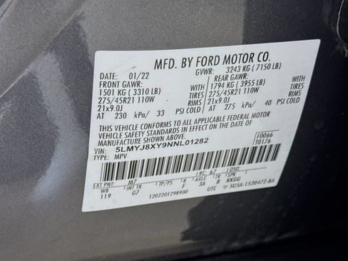 Used 2022 Lincoln Aviator Grand Touring w/ Equipment Group 301A AWD/4WD image 34