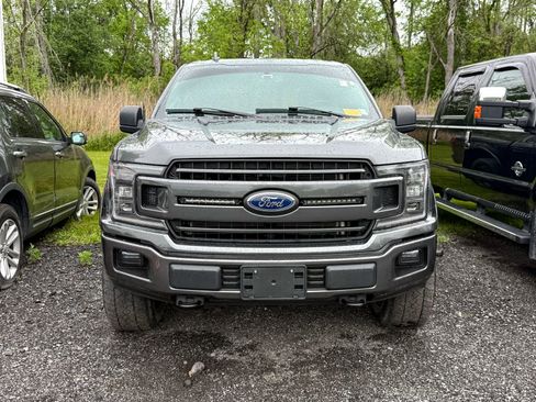 Used 2018 Ford F150 XLT w/ Equipment Group 302A Luxury AWD/4WD image 2