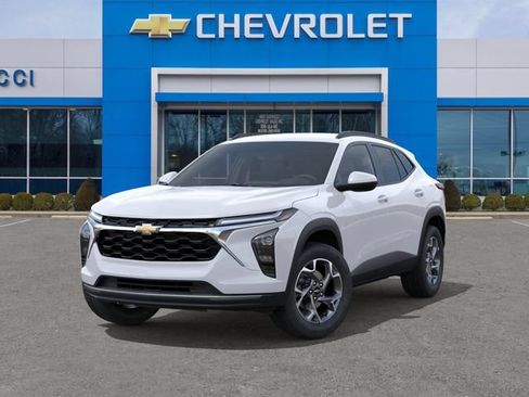 New 2026 Chevrolet Trax LT FWD image 6