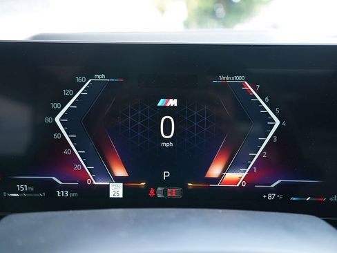 New 2026 BMW X7 xDrive40i w/ M Sport Package AWD/4WD image 15