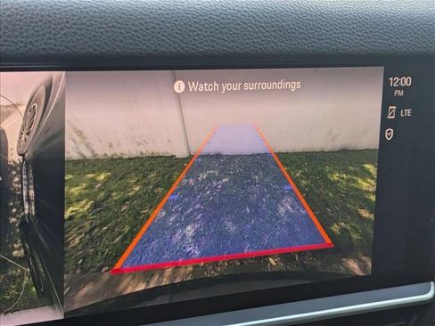 Used 2023 Porsche Cayenne image 7