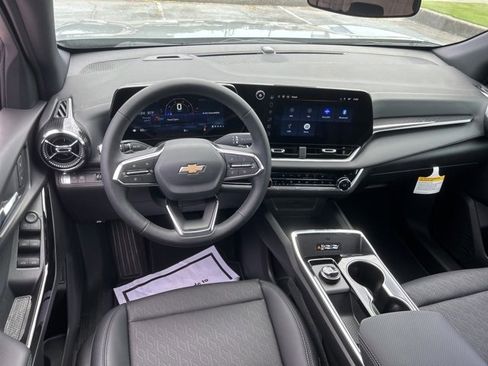 New 2026 Chevrolet Equinox LT w/ Convenience Package II image 28