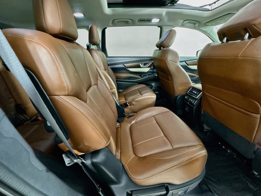 Used 2019 Subaru Ascent Touring w/ Popular Package #3 AWD/4WD image 38