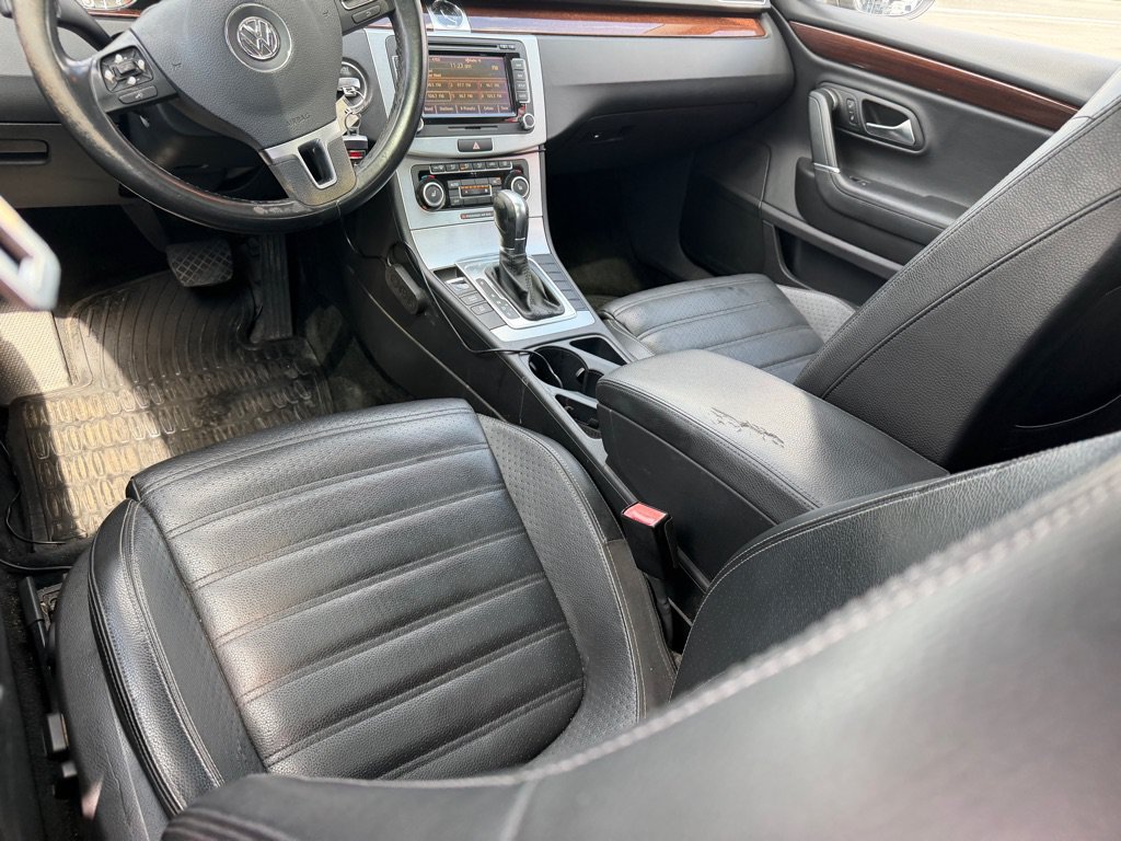 Used 2012 Volkswagen CC Lux Limited FWD image 25