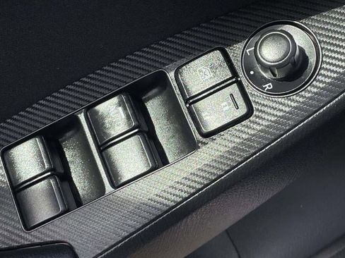 Used 2014 MAZDA MAZDA3 i Touring w/ Technology Package image 23