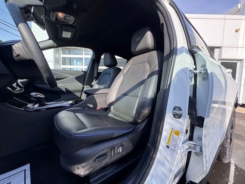 Used 2024 Buick Envista Sport Touring w/ Convenience I Package image 10