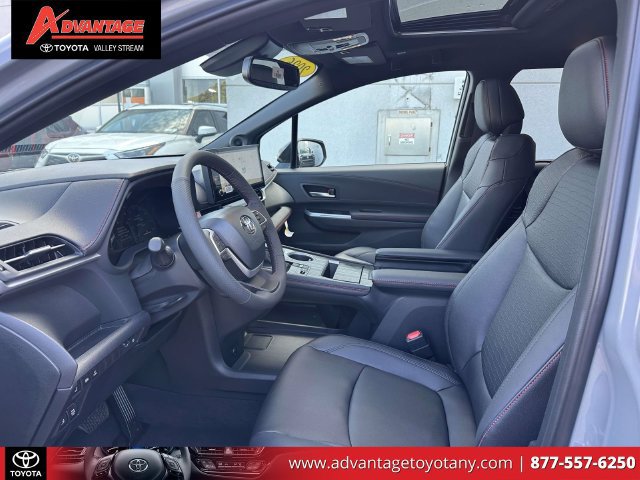 Used 2026 Toyota Sienna XSE FWD image 20