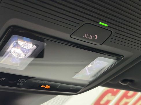 Certified 2023 Volkswagen ID.4 Pro RWD image 29