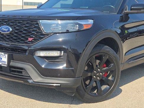 Certified 2023 Ford Explorer ST w/ Equipment Group 401A AWD/4WD image 3