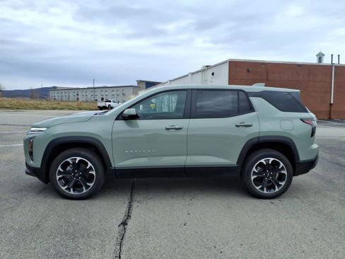 New 2026 Chevrolet Equinox LT w/ Convenience Package II image 2