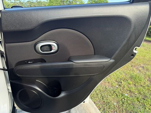 Used 2019 Kia Soul w/ Convenience Package FWD image 29