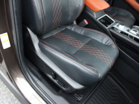 Used 2022 Mitsubishi Outlander SEL image 24