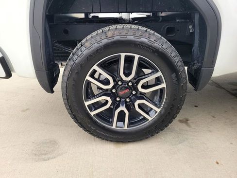 New 2026 GMC Sierra 1500 AT4 w/ AT4 Premium Package AWD/4WD image 14