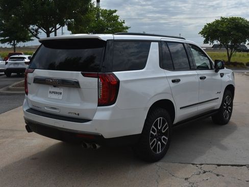 Used 2024 GMC Yukon AT4 w/ AT4 Premium Plus Package AWD/4WD image 5