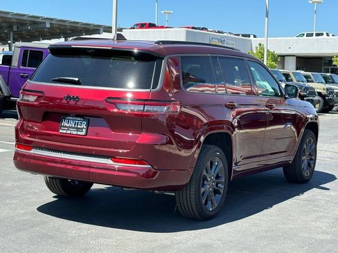 New 2026 Jeep Grand Cherokee L Limited AWD/4WD image 7