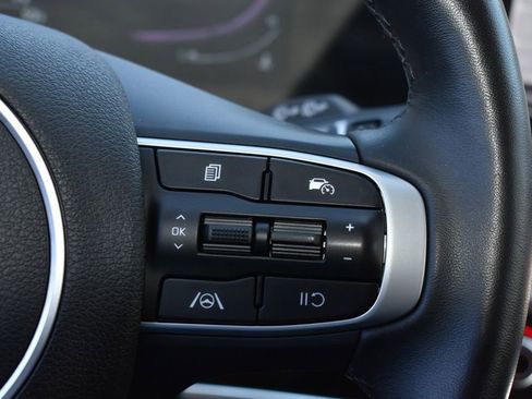 Used 2023 Kia Sportage EX AWD/4WD image 16