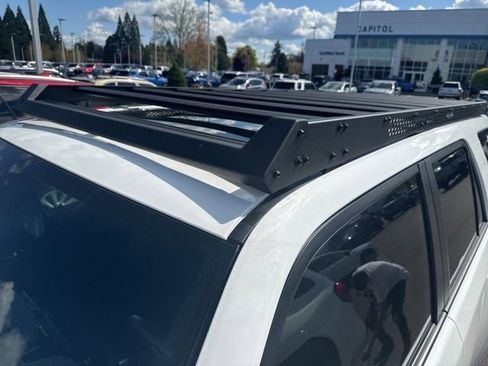 Used 2024 Toyota 4Runner TRD Off-Road Premium w/ Moonroof Package image 10