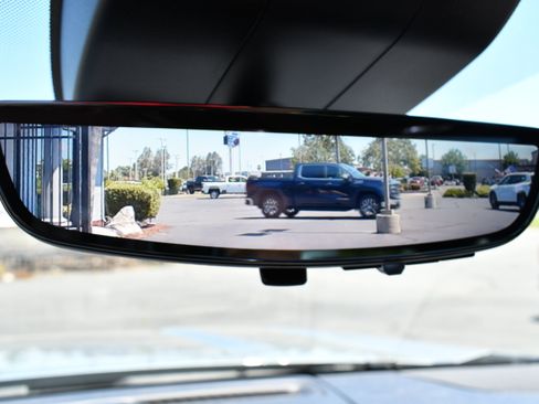 Used 2023 GMC Yukon Denali w/ Denali Reserve Package AWD/4WD image 22