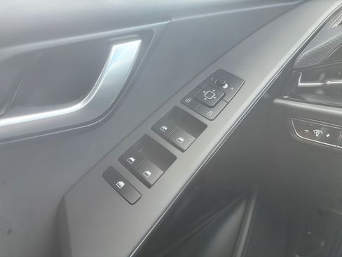 New 2026 Kia Niro EX FWD image 20