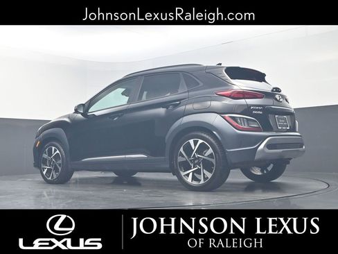 Used 2022 Hyundai Kona Limited w/ Winter Weather Package image 18