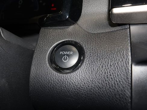 Used 2025 Toyota Camry LE image 15