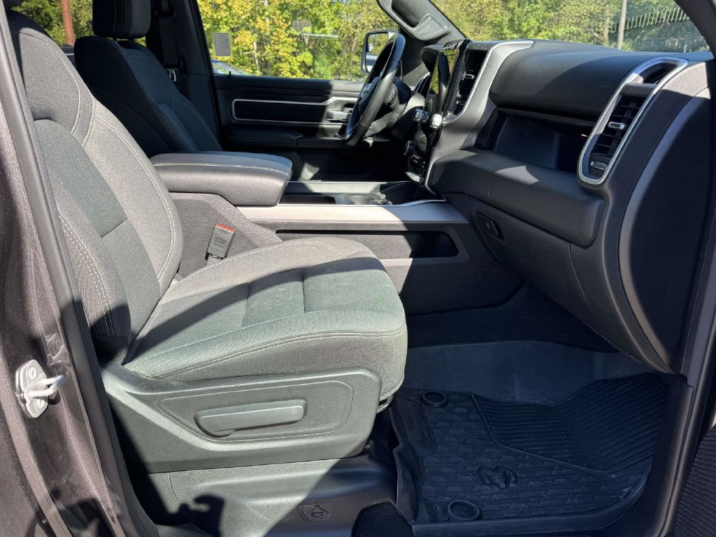 Used 2023 RAM 1500 Big Horn AWD/4WD image 16