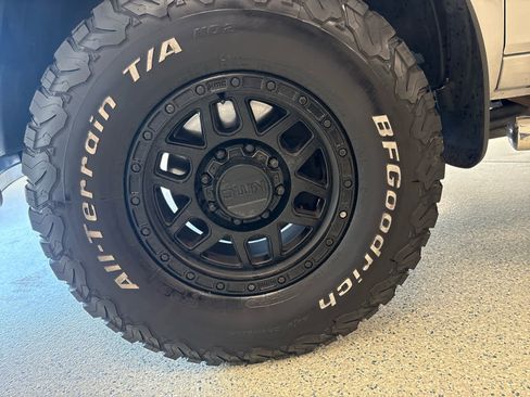 Used 2016 RAM 2500 Laramie AWD/4WD image 9