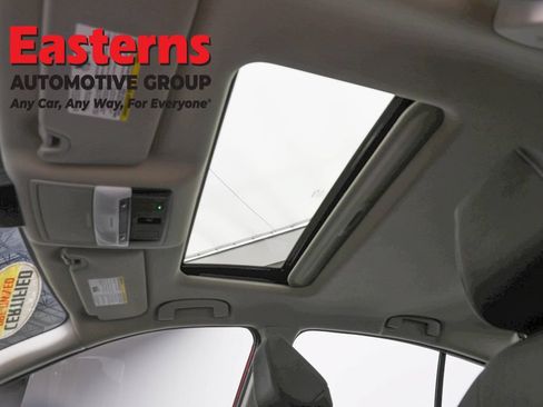 Used 2023 Nissan Altima 2.5 SV w/ SV Premium Package AWD/4WD image 36