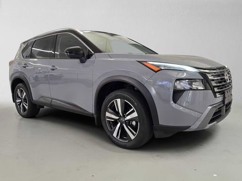 Used 2024 Nissan Rogue SL w/ SL Premium Package FWD image 7