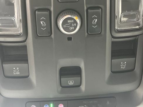 Certified 2022 Chevrolet Tahoe Z71 w/ Luxury Package image 30