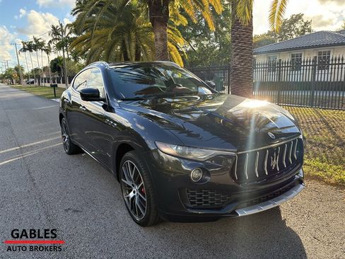 Used 2018 Maserati Levante S GranLusso image 16