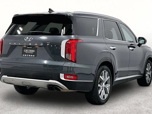 Used 2021 Hyundai Palisade SEL w/ Premium Package FWD image 2