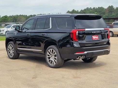 New 2026 GMC Yukon Denali w/ Denali Reserve Package AWD/4WD image 4