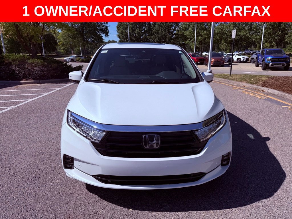 Used 2023 Honda Odyssey Elite image 2