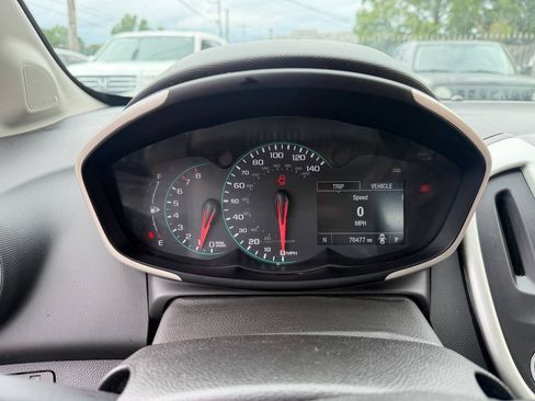 Used 2018 Chevrolet Sonic LT FWD image 22