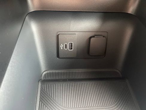 New 2026 Ford Explorer Active w/ Active Comfort Package AWD/4WD image 19