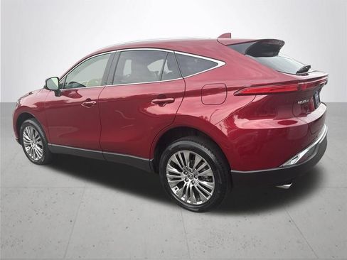 Used 2022 Toyota Venza XLE AWD/4WD image 9