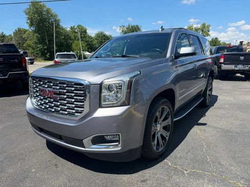 Used 2018 GMC Yukon Denali AWD/4WD image 12