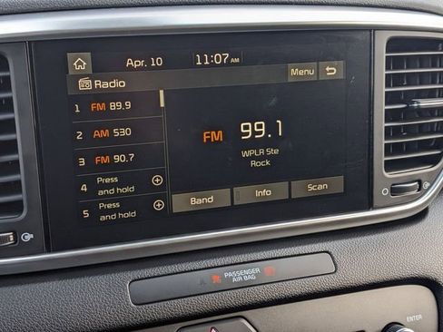 Used 2022 Kia Sportage LX image 21