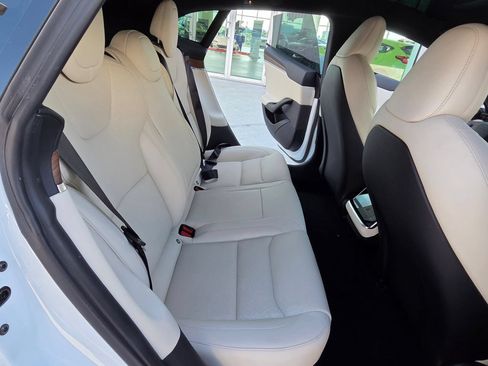 Used 2022 Tesla Model S AWD/4WD image 20