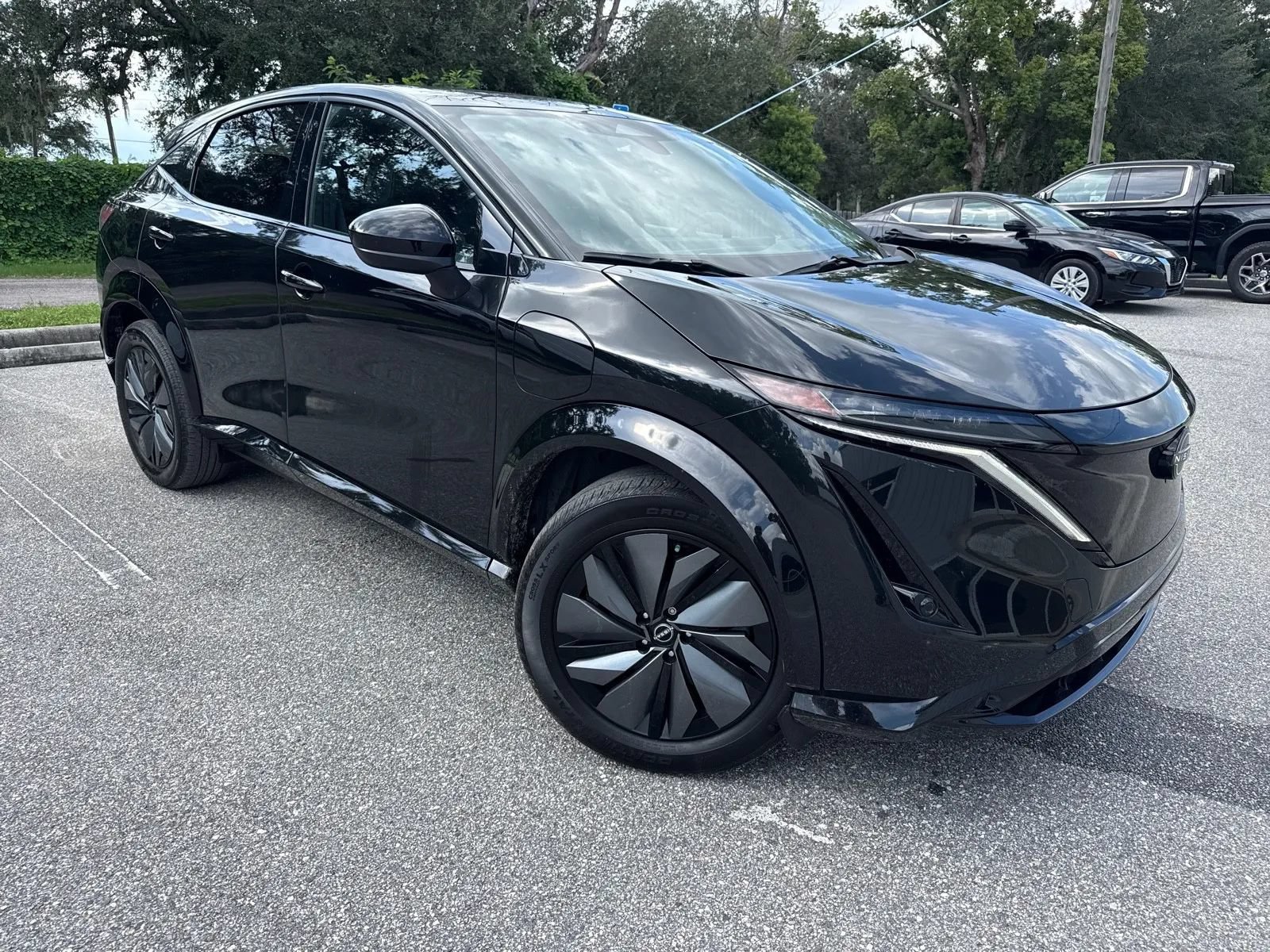 Used 2025 Nissan Ariya AWD image 6