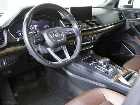 Used 2018 Audi Q5 2.0T Premium Plus AWD/4WD image 3