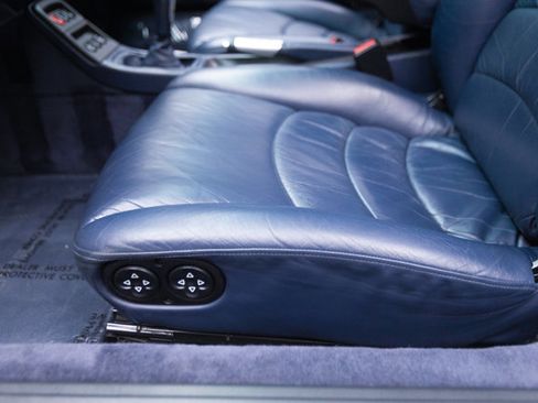 Used 1996 Porsche 911 image 40