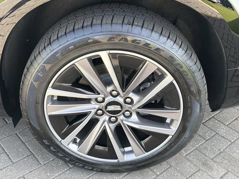 New 2026 Cadillac Vistiq Sport AWD/4WD image 31