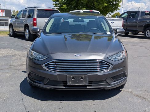 Used 2018 Ford Fusion S FWD image 11