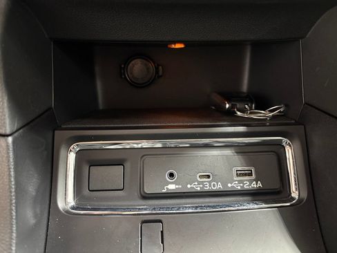 Used 2025 Subaru Ascent Premium AWD/4WD image 25